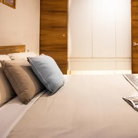 Spacious 2Br Apt - Wide Balcony W/Tub & Yoga Deck-2