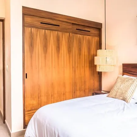 Toh Luxury 2 Bedroom Minutes From Downtown-2