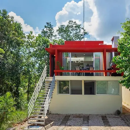 Sunny Upstairs Apt With Terrace In Quiet Community-2