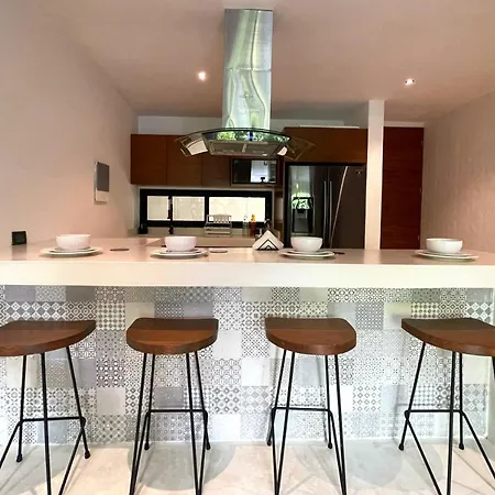 Insta-Worthy Sunset Penthouse 2 Bdr Fully Equipped-3
