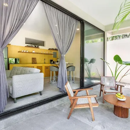 One Bedroom Jungle Terrace Apartment Xp04-3
