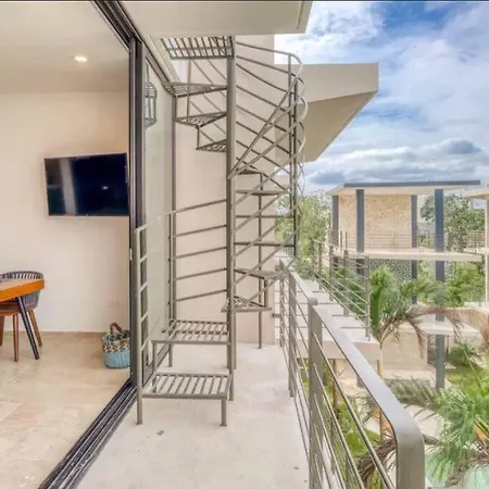 306 Amena 1Br Penthouse W/ Gym & Private Pool/Rooftop-2