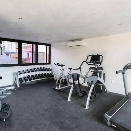 Casa De Maya: Rooftop Infinity Pool, Swim-Up Condo, Spacious, Best Location-3