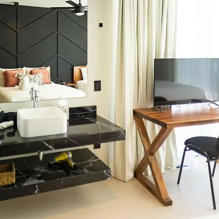 Villa Blanca Incredible 2Br Villa/Private Pool-2