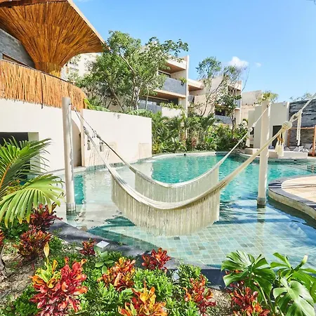 Spectacular & Modern Studio Tulum Shared Swimming Pool & Terrace Nice Amenities-3