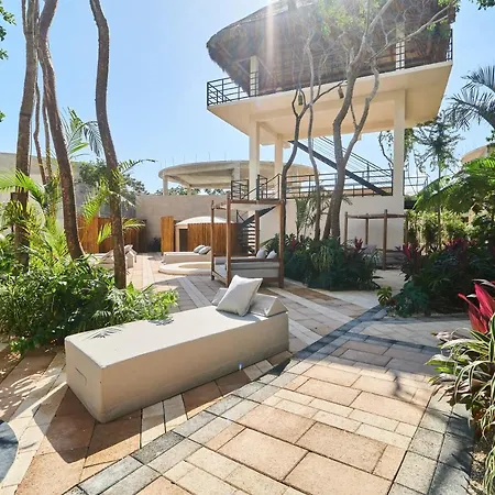 Spectacular & Modern Studio Tulum Shared Swimming Pool & Terrace Nice Amenities-2
