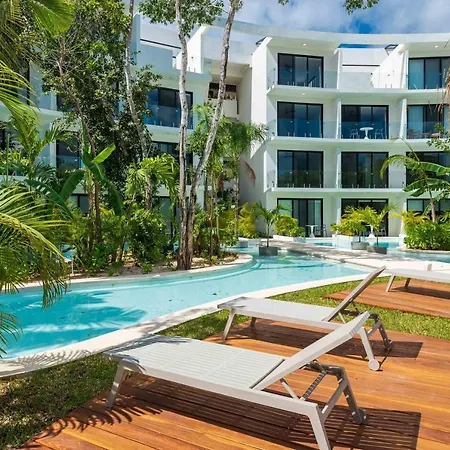 Cozy Apartments At Central Park Lagunas-2
