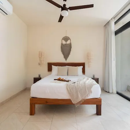 Boho 1Bdr Condo Plunge Pool Gym 100 Mbps Wifi-3