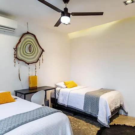 Central 3Br Condo With Plunge Pool & Fast Wifi-2