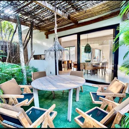Villa Luxury With Holistic Services-3