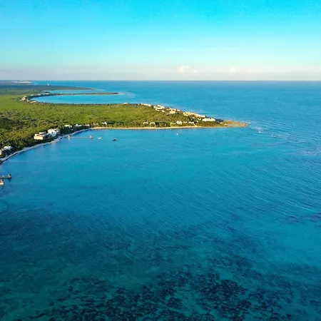 Casa Caracol Oceanfront Sandy Beach In Neighborhood With 24 Hr Security-2
