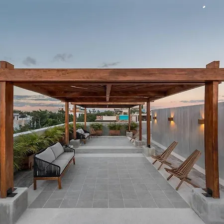 Great Located Private Villa Wamazing Rooftop Pool-3