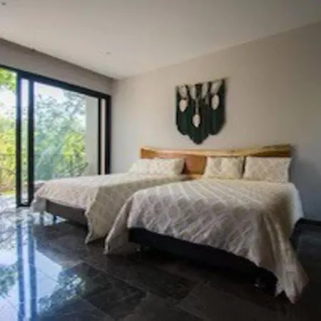 Luxury Two Bedrooms With Jacuzzi-3