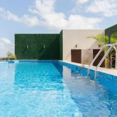 Spacious 3 Bed Penthouse With Rooftop And Gym-3
