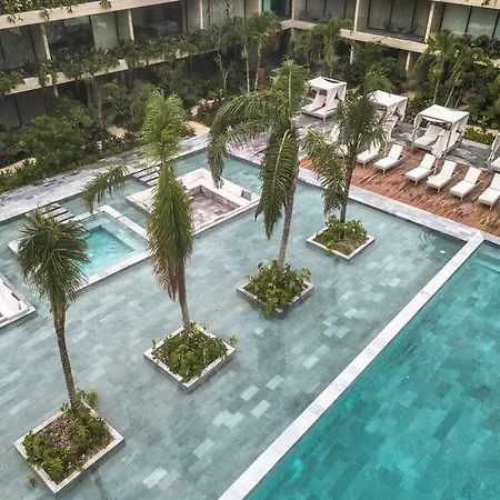 Suite de lujo, Alberca, GYM, Jacuzzi en areas comunes-3