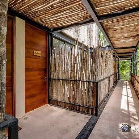 Luxurious Villa In Tulum With Private Pool & Terrace - Bungalow Luxury-3