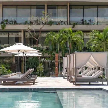 Suite de lujo, Alberca, GYM, Jacuzzi en areas comunes-2