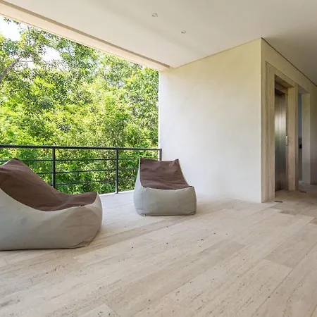 Luxurious And Mystical 2Br Flat With Pool View-2