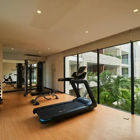 Ultimate Ph In A Prime Spot With Pv Rooftop Pool-2