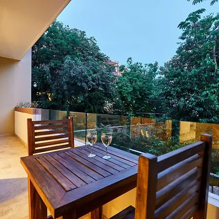 Vibrant Modern Apartment With Balcony Phenomenal Swimming Pool Gym Best Location In Tulum-2