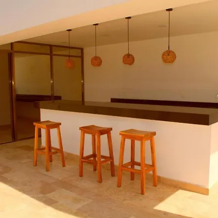 Cozy Apt W/Swim-Up Pool-2