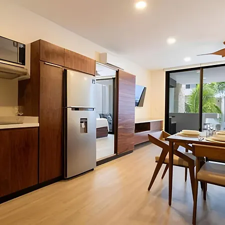 Private Pool Apartment Moots 201-2