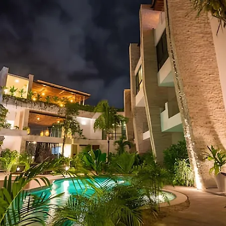 Penthouse With Private Pool Moots 306-3