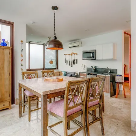 Private Rooftop 1Br Condo With Stunning Common Areas-3