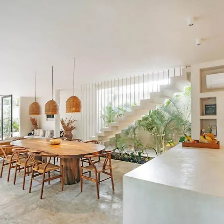 Casa Areca, Awarded Architectural Villa Located In A Secured Gated Community, With Concierge Services-3