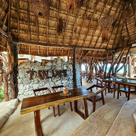Cabanas Playa Condesa-2