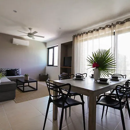Martiki Condo 2 Bedroom Sleeps 4-3