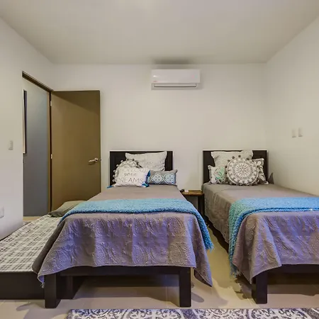 Villa Doce Magnificent 3 Bdrm Sleeps 6-3