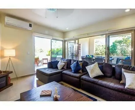 Delfino Penthouse-3
