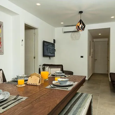 Classy 2 Bedroom Apartment Fully Equipped, Up To 5 People, At Aldea Zama-2