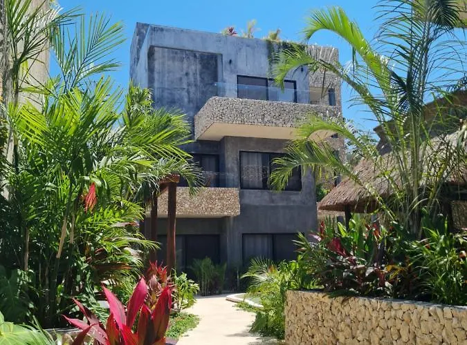 Gorgeus Xentum Apartments Complex In Tulum Pool Garden By Yeah admite animales